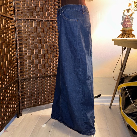 Vintage Levi's Dark Blue Denim Maxi Skirt - Picture 3 of 8